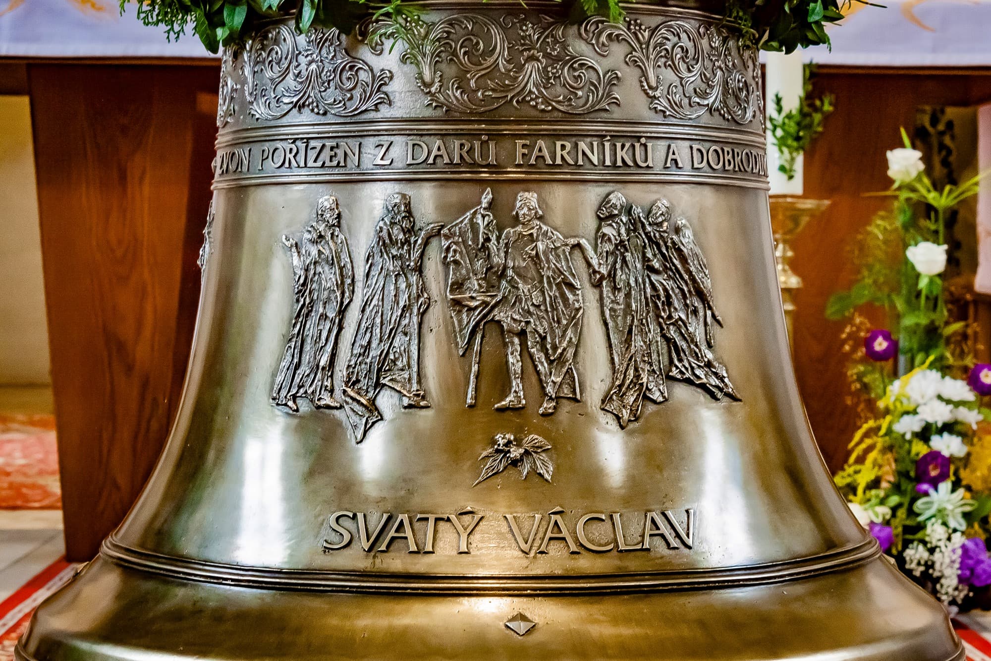 Zvon Václav v Kostele Božského Srdce Páně v Hlubočkách