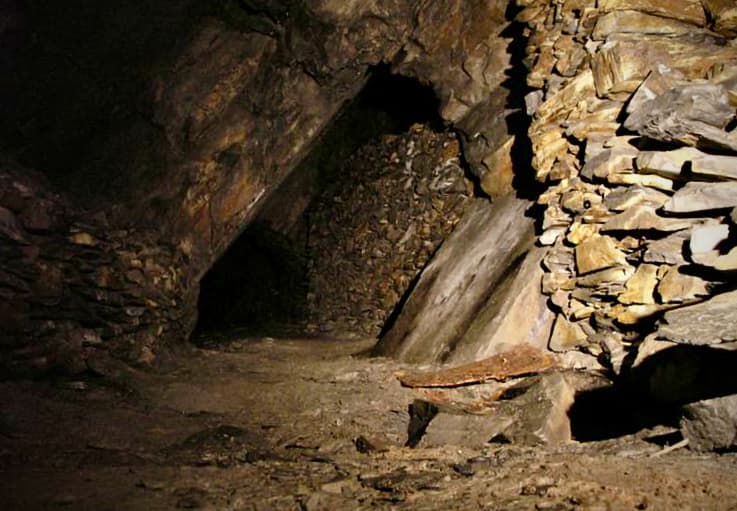Historická těžba zlata a dalších kovů v Mariánském Údolí