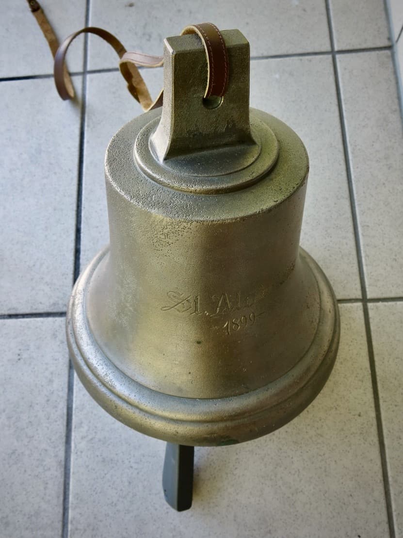 Školní zvon z Hrubé Vody