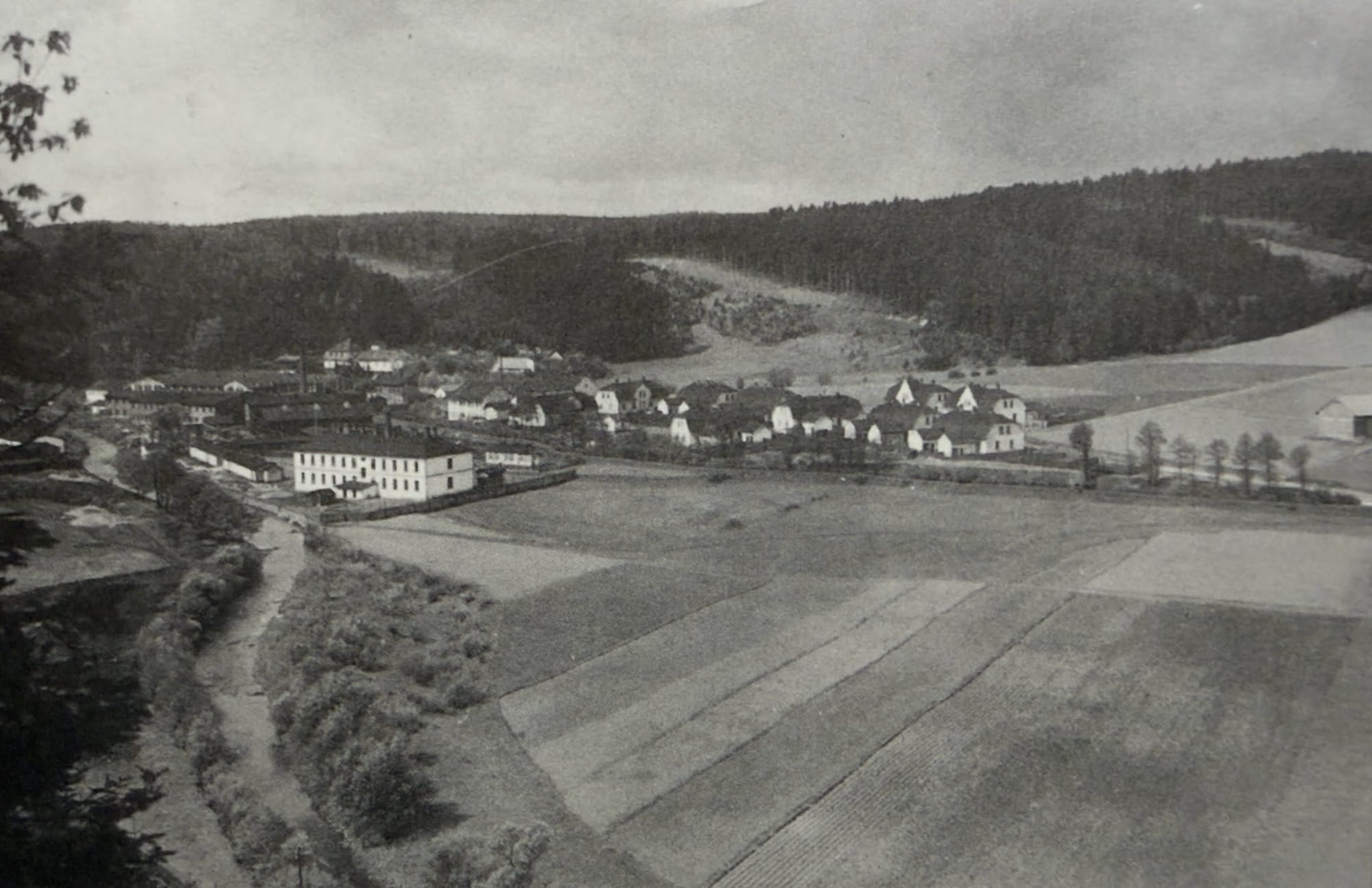 Mariánské Údolí s továrnou Moravia před rokem 1921