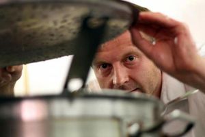 Ředitel i mechanik, host je vždy pán, říká šéfkuchař Jiří Koubek